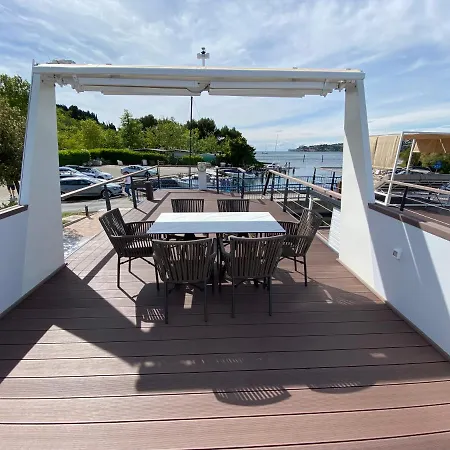 Sh Porto 1 Floating House, Marina Apartamento