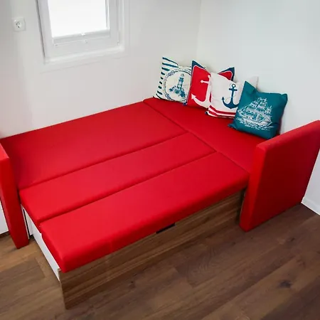 Sh Porto 1 Floating House, Marina *