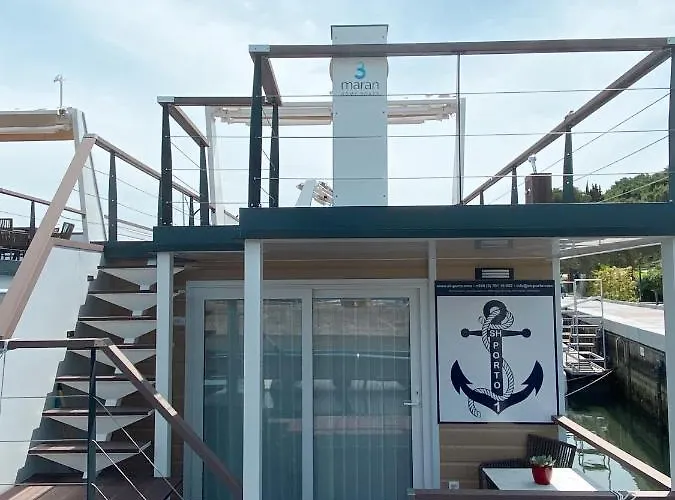 Sh Porto 1 Floating House, Marina Lägenhet *