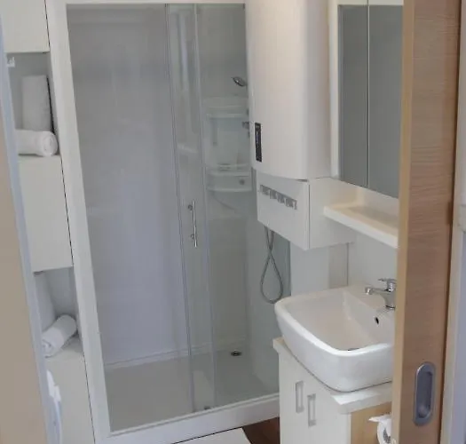 アパート Sh Porto 1 Floating House, Marina ポルトローシュ